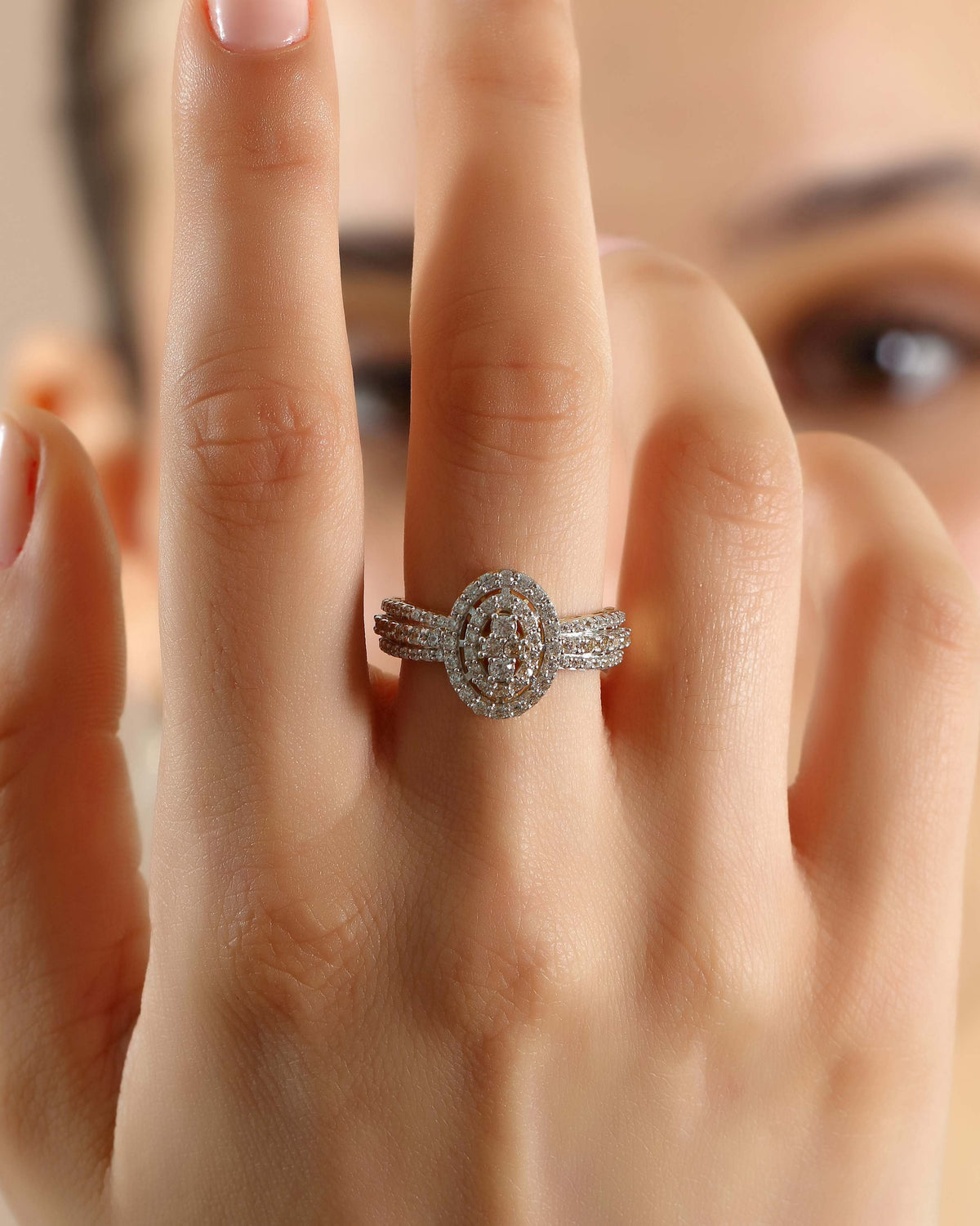 VIECLAT Solid White Gold Oval Diamond Ring Model Closeup