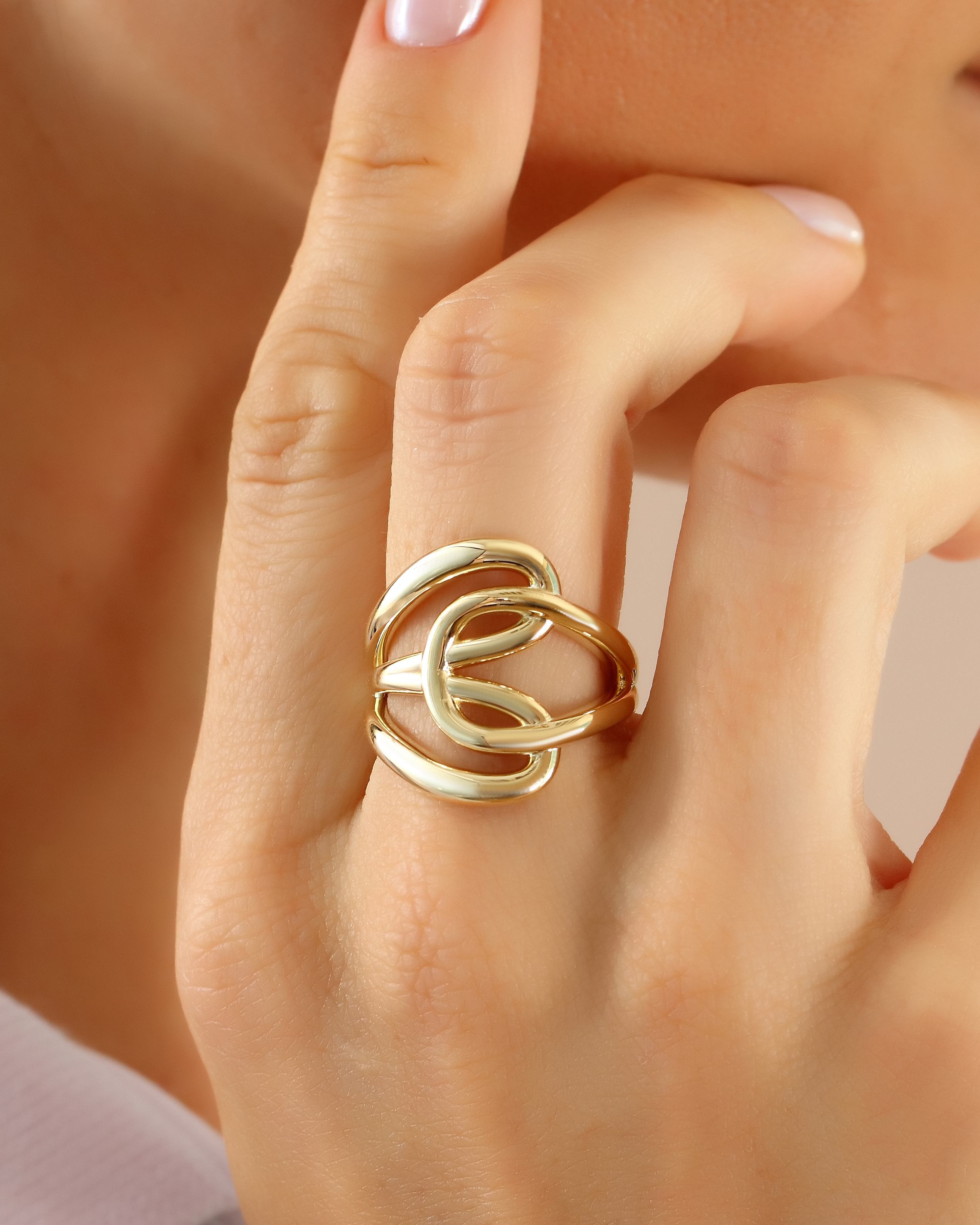 VIECLAT Solid Yellow Gold Interlocking Knot Ring On Finger