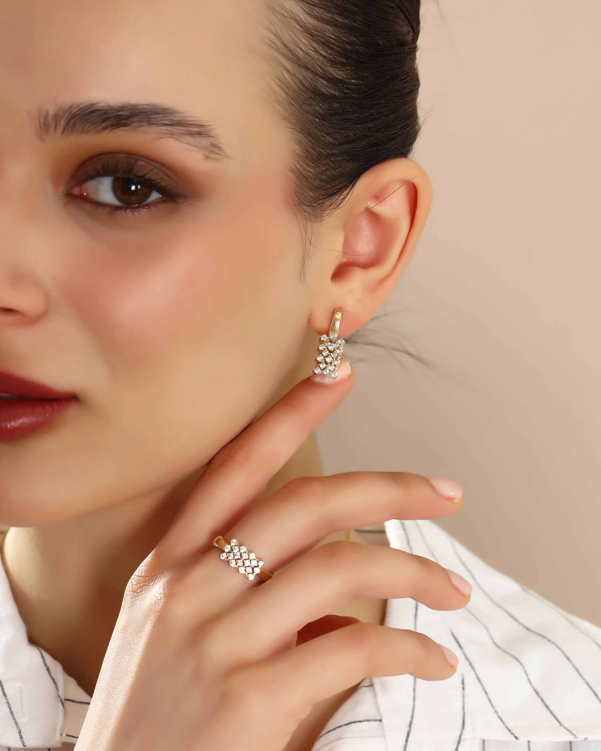 VIECLAT Solid Yellow Gold Diamond Drop Earrings