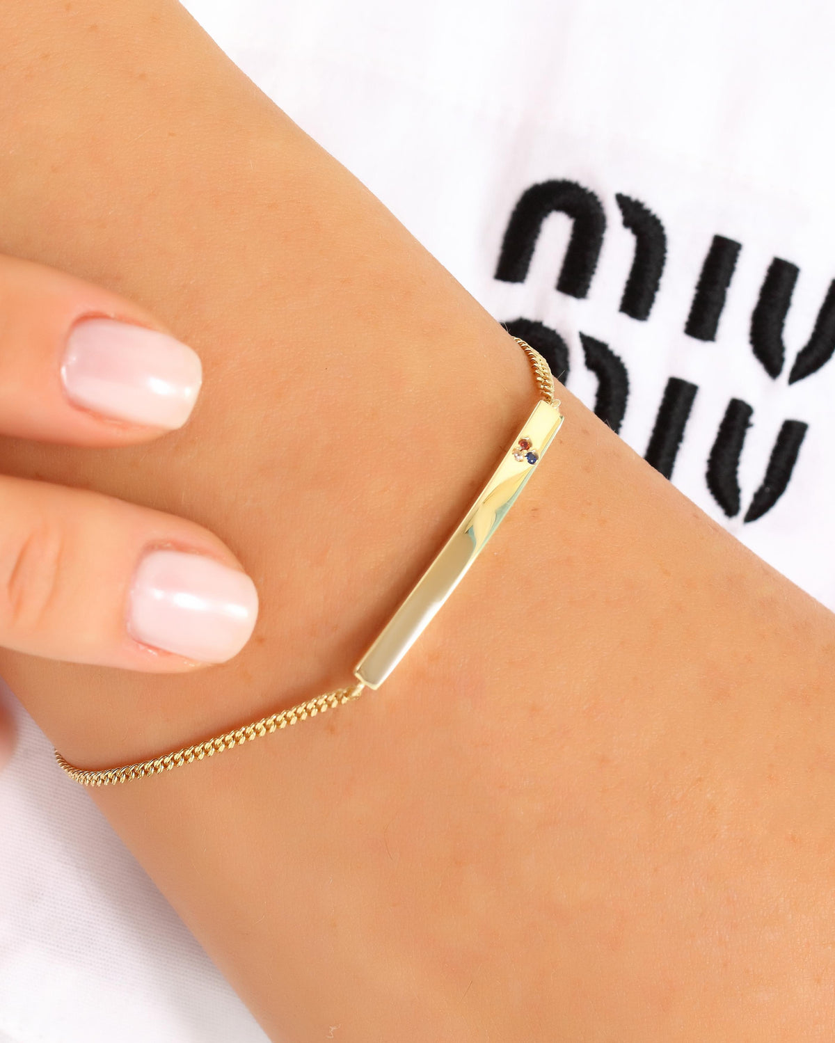 VIECLAT Solid Yellow Gold Birthstone Bar Bracelet Worn