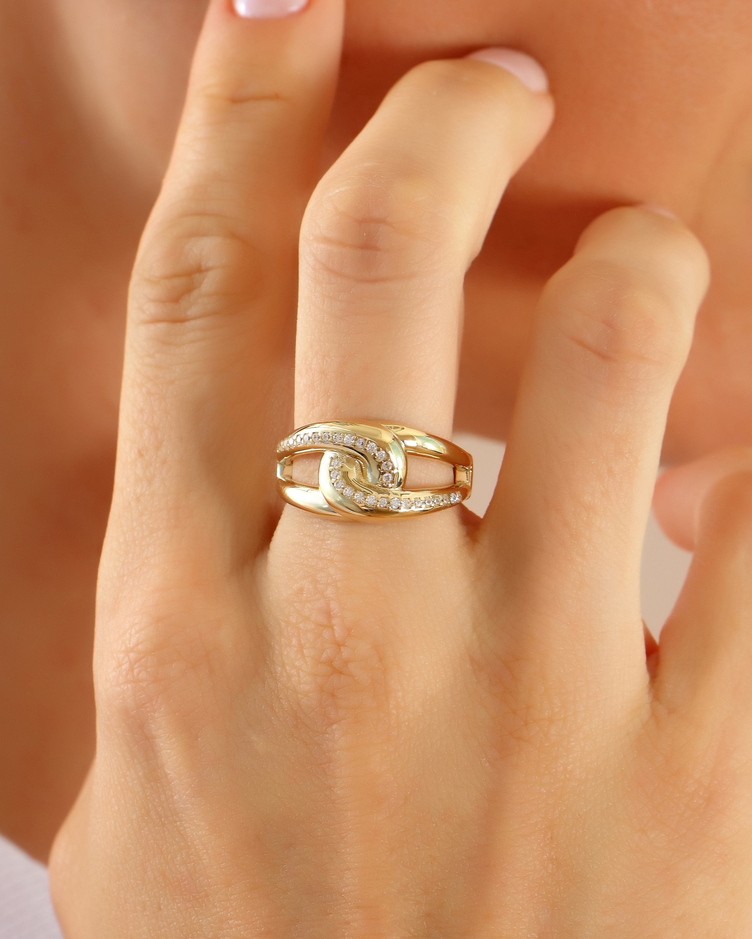 VIECLAT Solid Yellow Gold Pavé Interlocking Link Ring