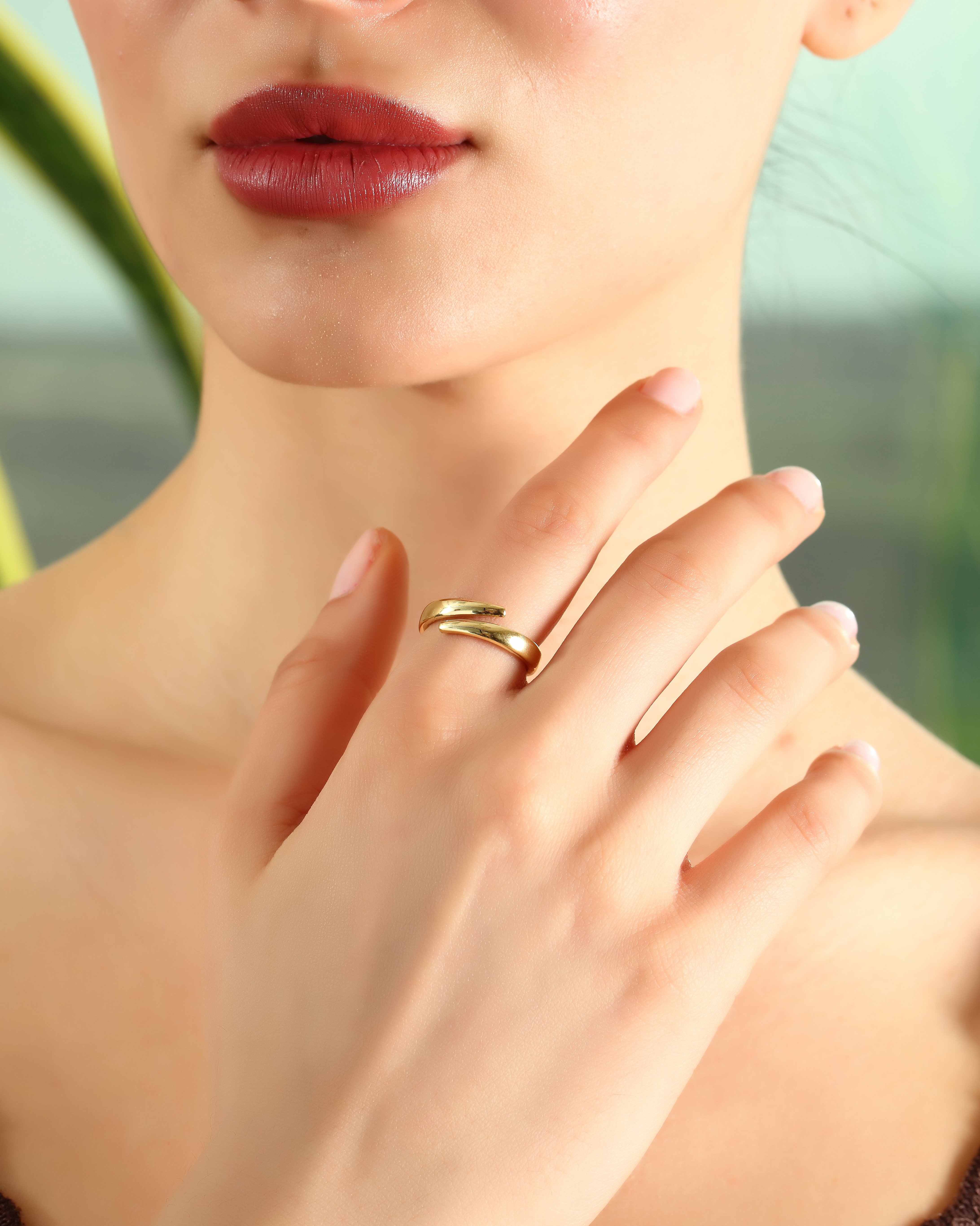 VIECLAT Solid Yellow Gold Open Wrap Bypass Ring