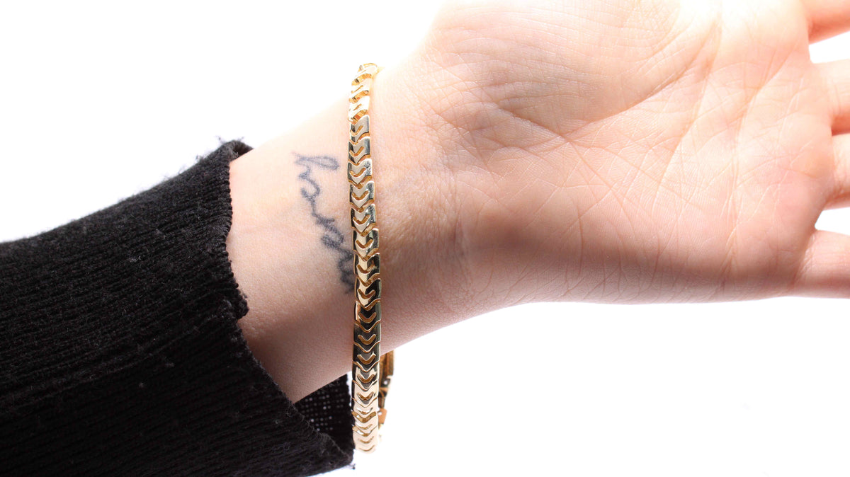 VIECLAT Solid Yellow Gold CZ Clasp Snake Bracelet