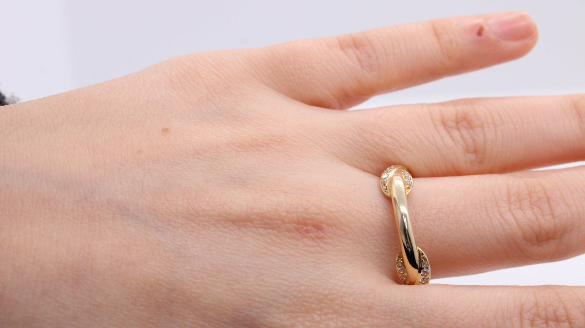 VIECLAT Solid Yellow Gold CZ Twist Ring
