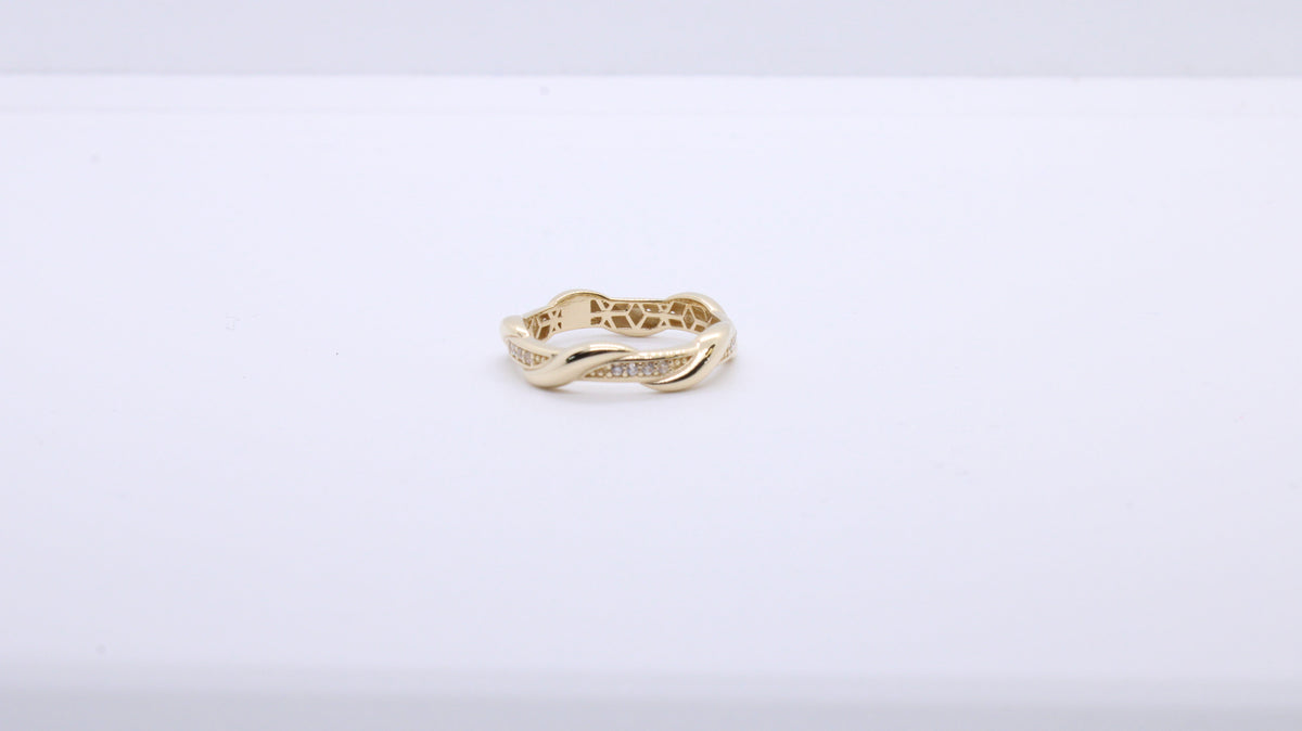 VIECLAT Solid Yellow Gold Diamond Twist Band Ring