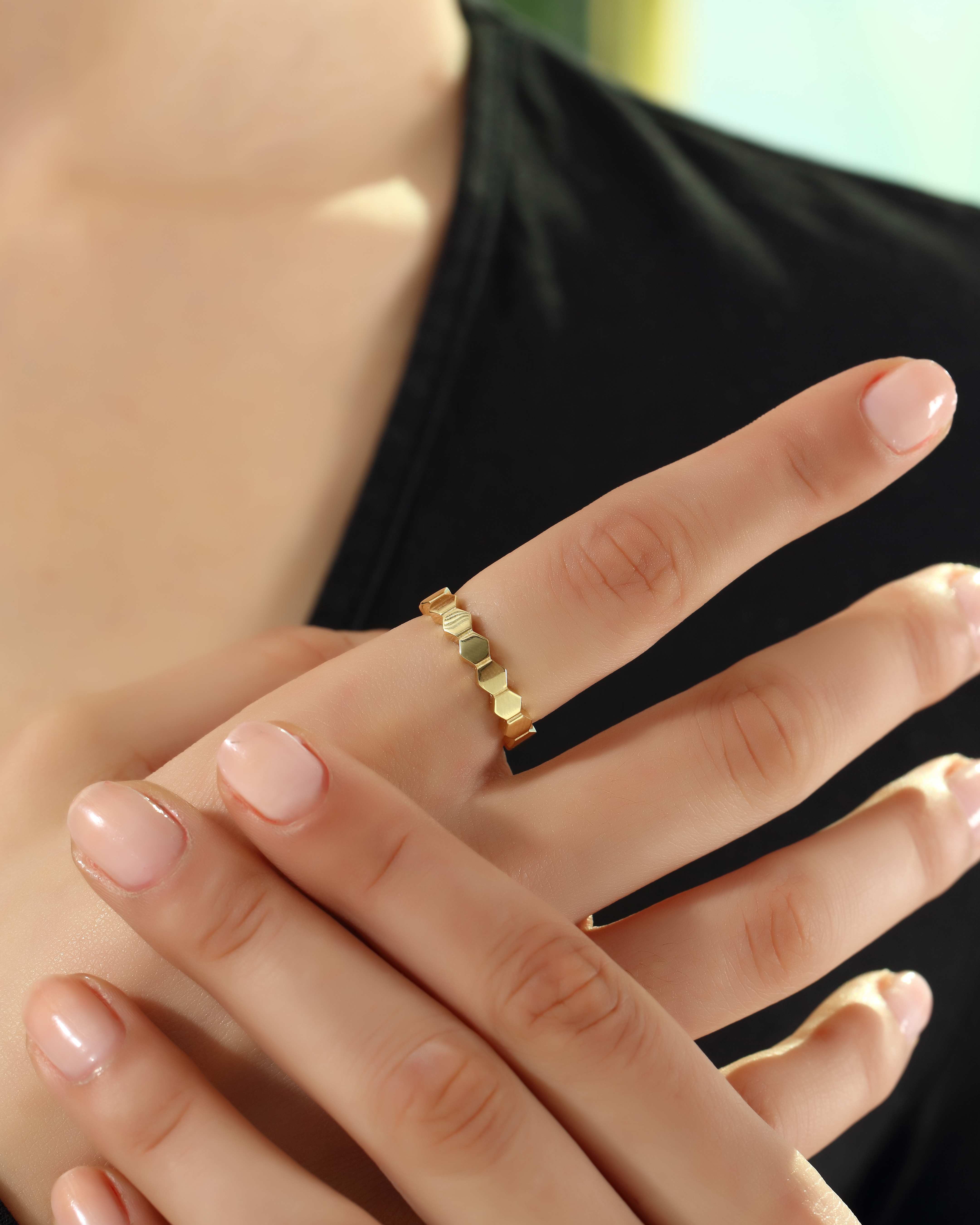 VIECLAT Solid Yellow Gold Hexagon Honeycomb Band Ring