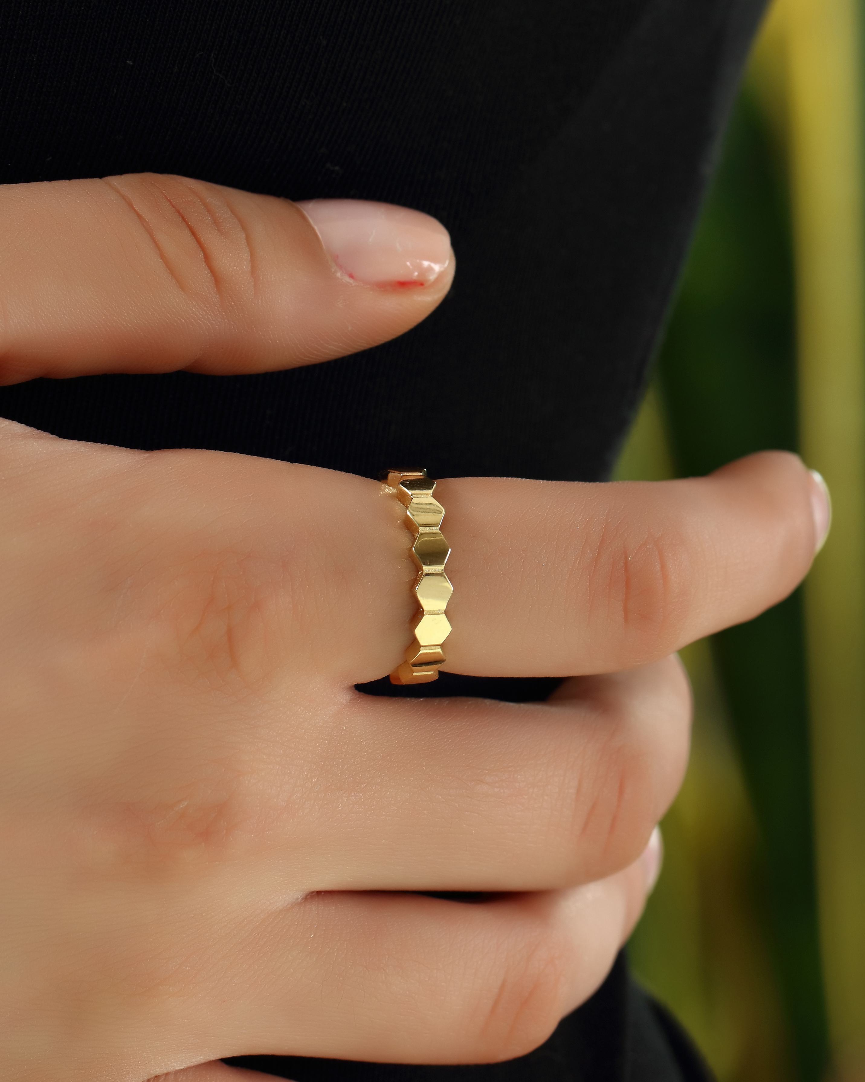 VIECLAT Solid Yellow Gold Hexagon Honeycomb Band Ring