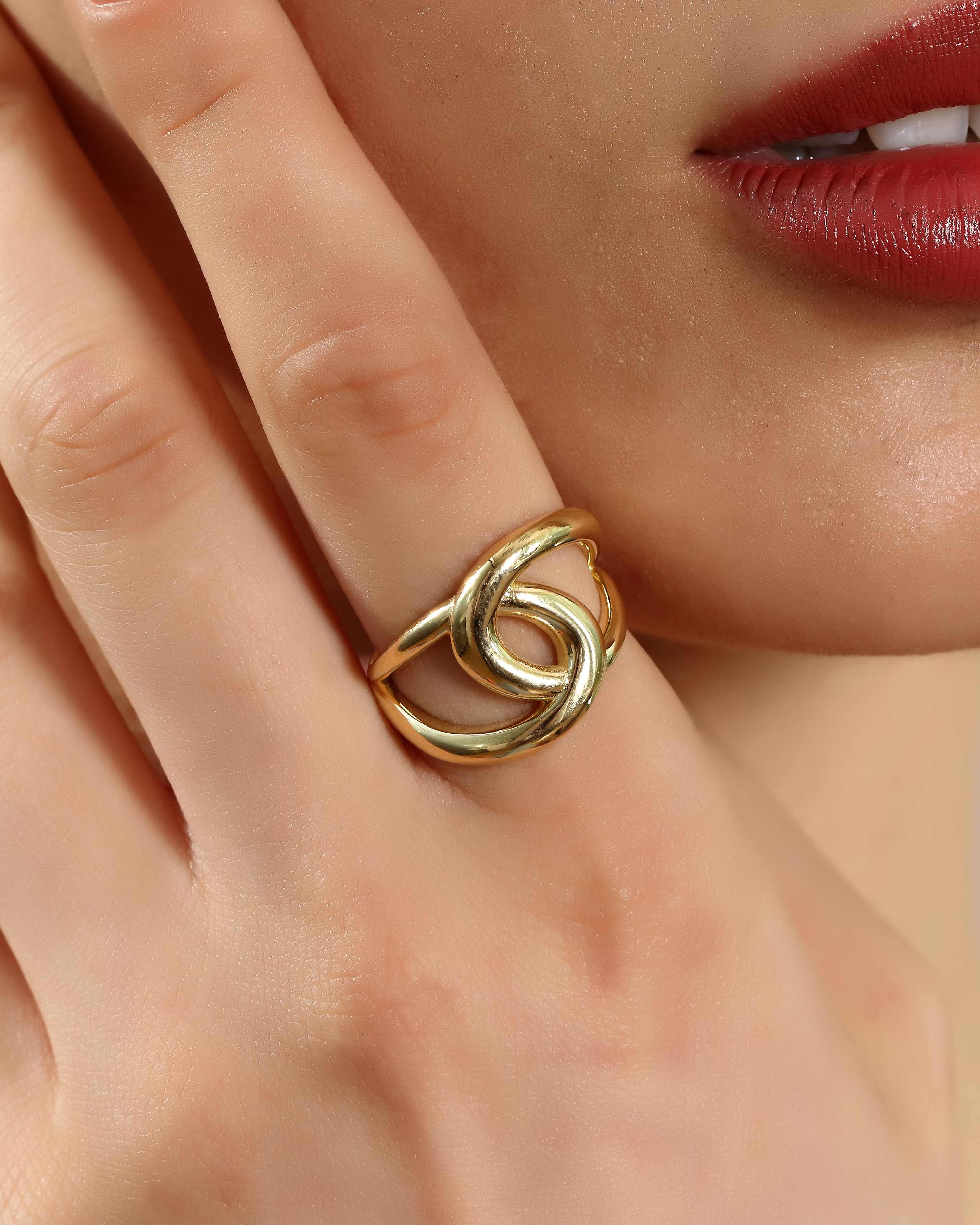 VIECLAT Solid Yellow Gold Interlocking Swirl Ring On Hand