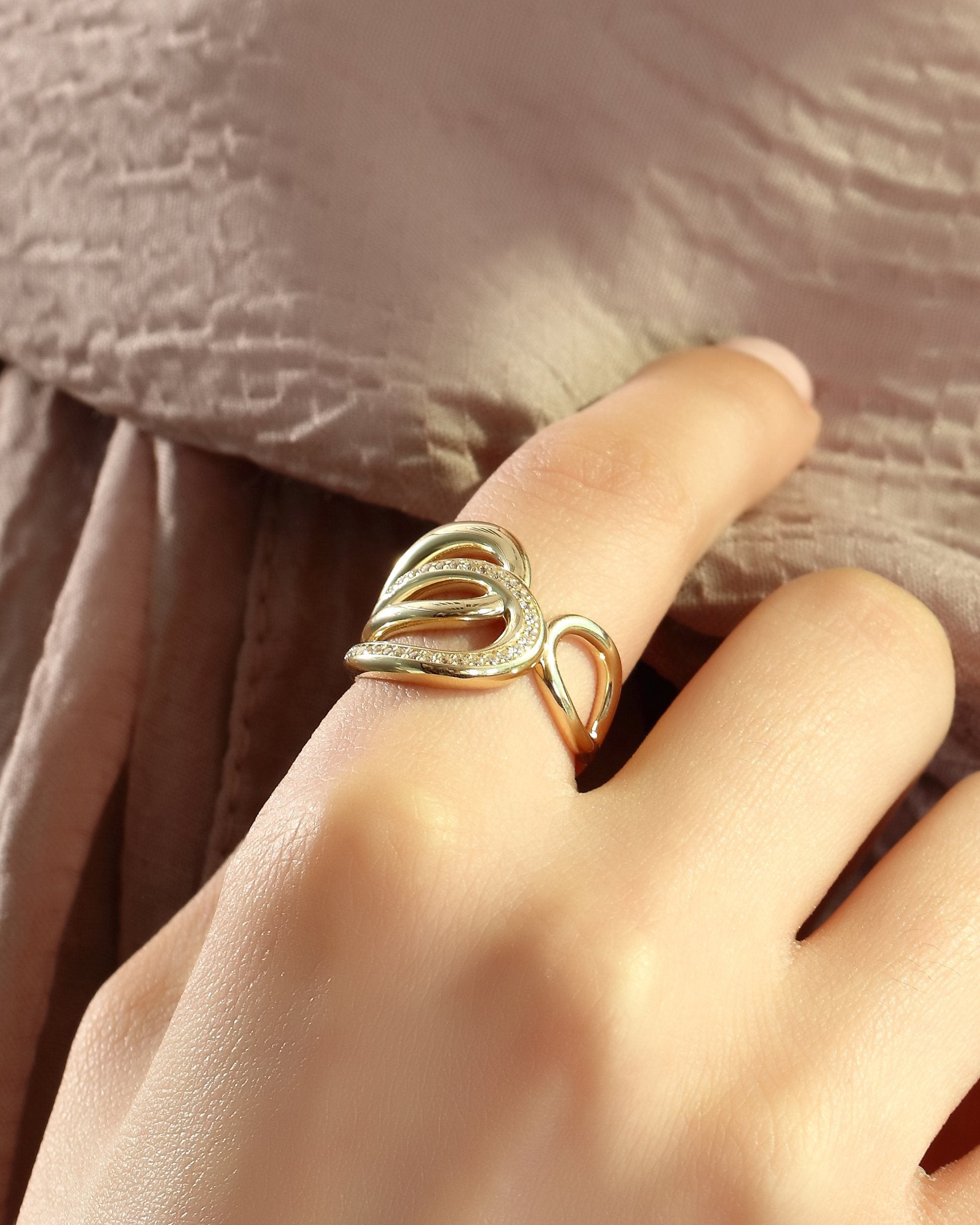 VIECLAT Solid Yellow Gold Diamond Heart Swirl Ring