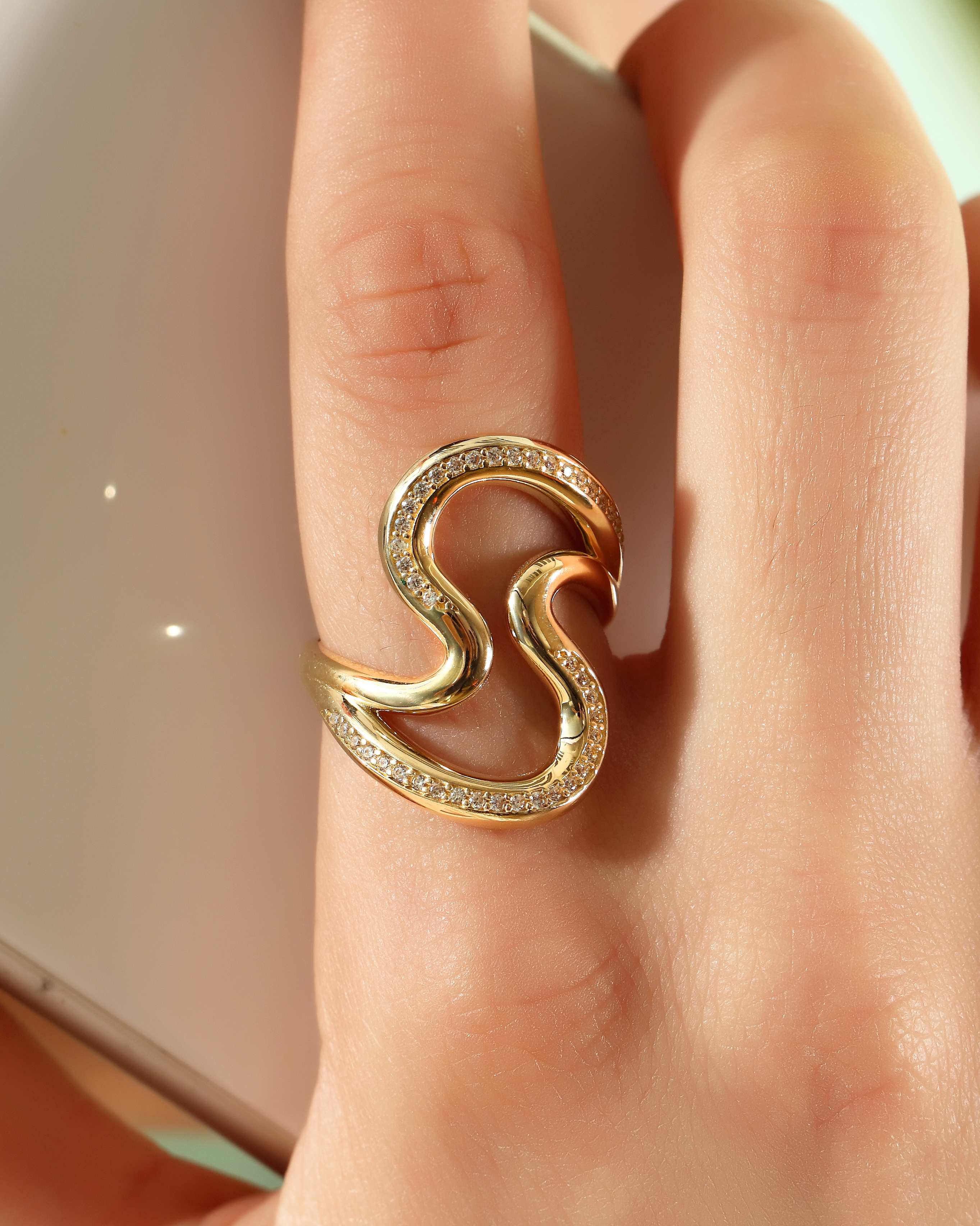 VIECLAT Solid Rose Gold Diamond Swirl Wave Ring