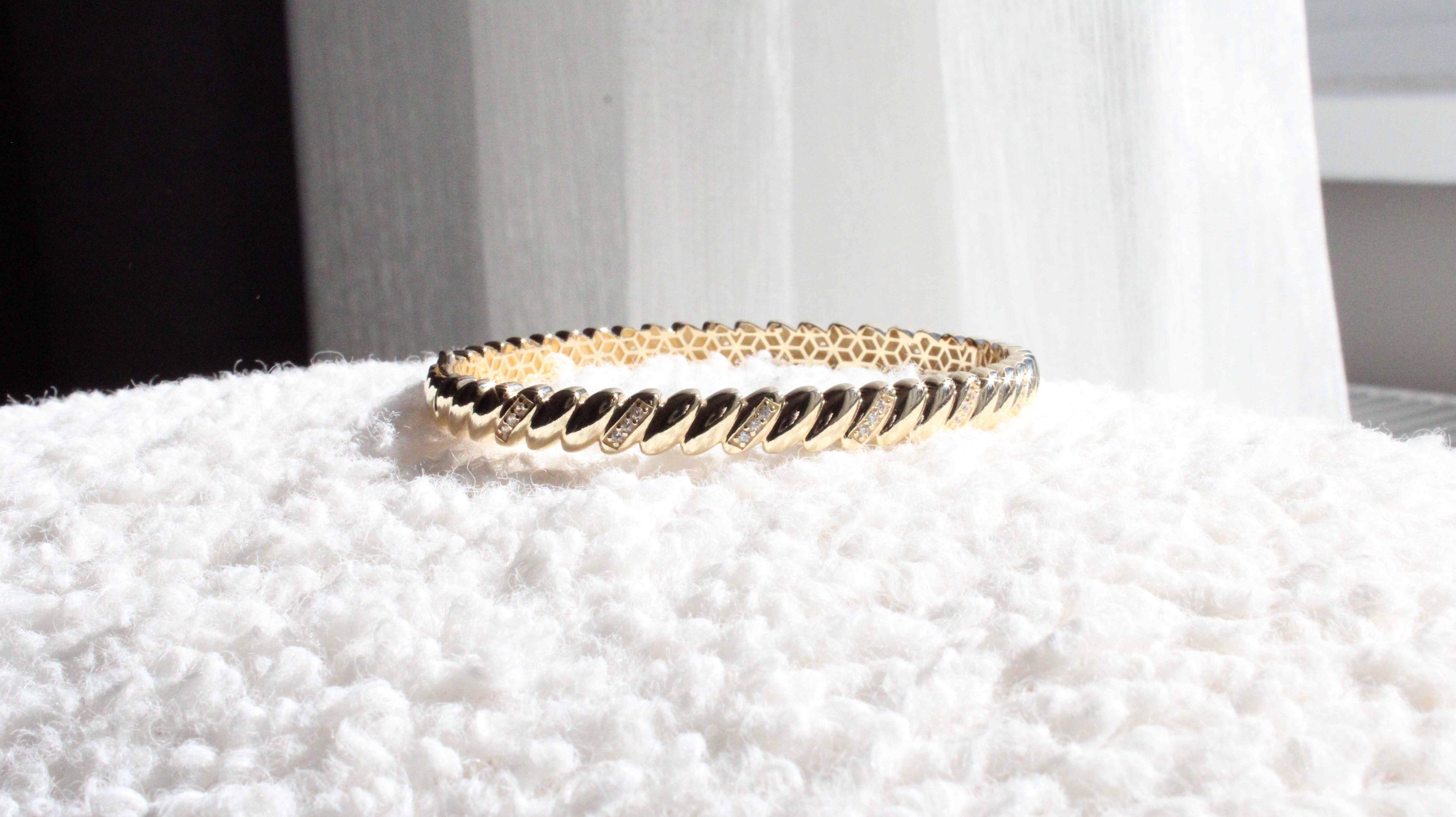 VIECLAT Gold Twisted Diamond Cuff Bracelet