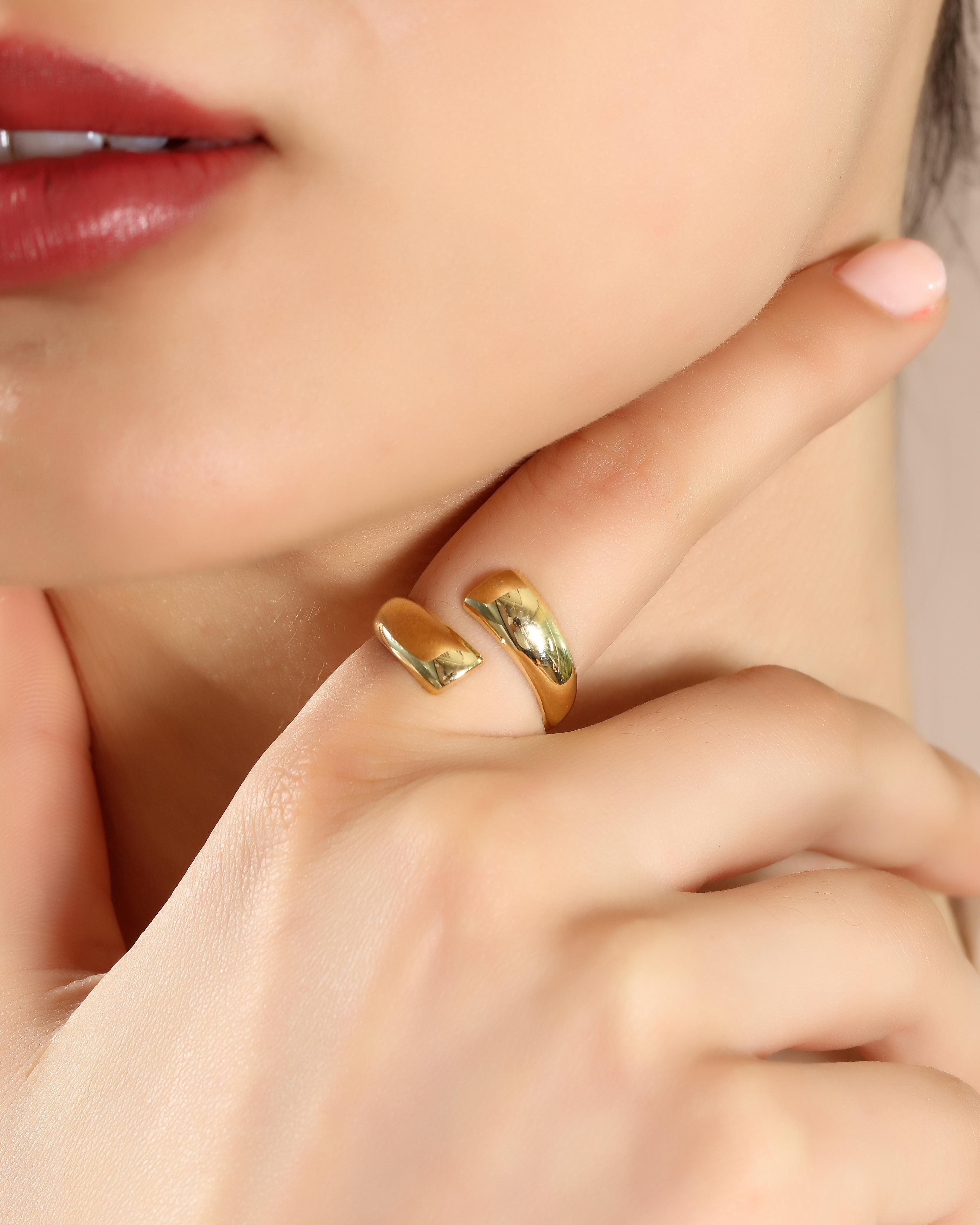 VIECLAT Solid Yellow Gold Open Wrap Ring