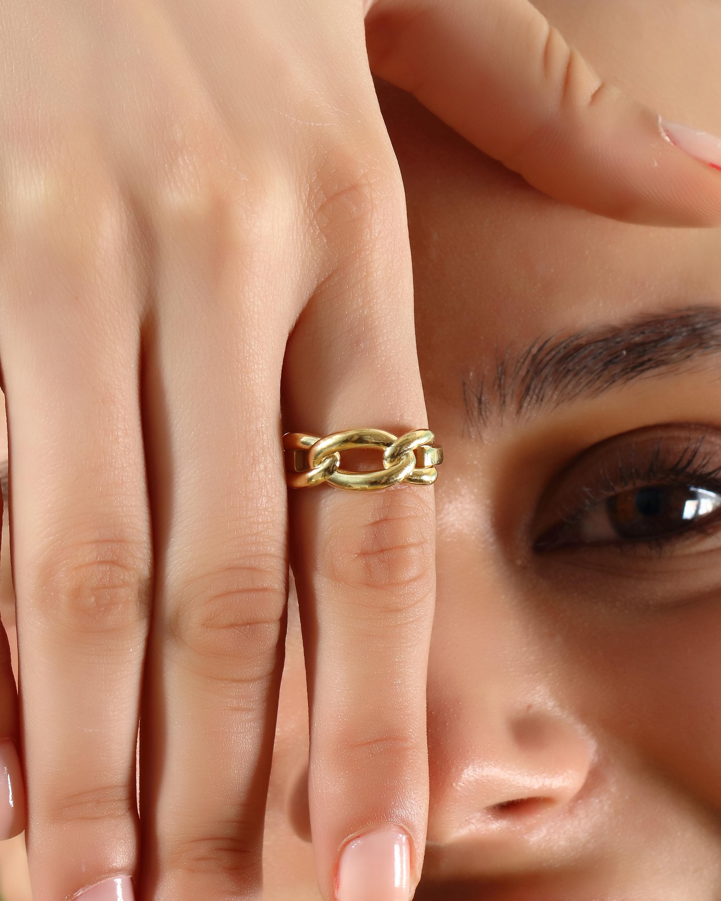 VIECLAT Solid Yellow Gold Chain Link Knot Ring