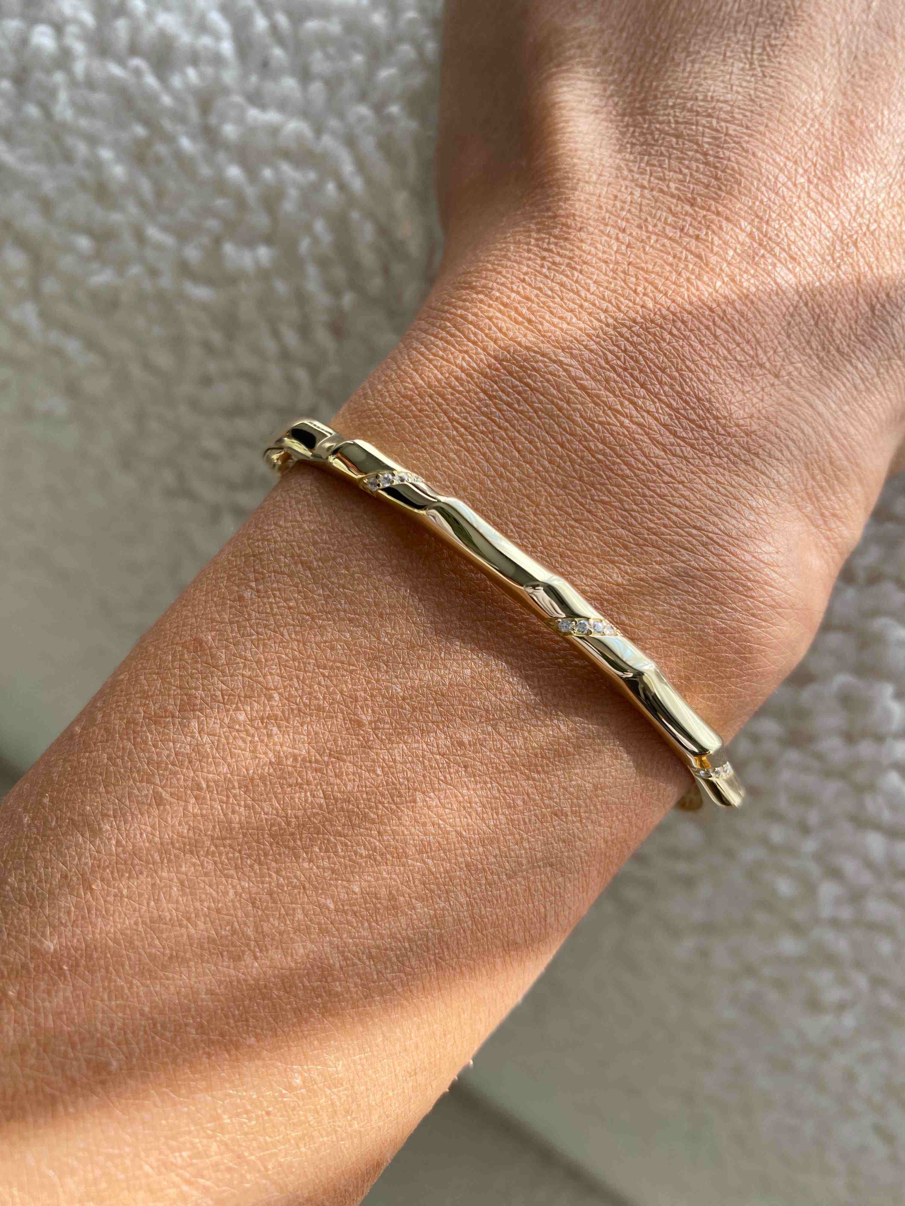 VIECLAT Solid Yellow Gold Diamond Bamboo Bangle Wrist