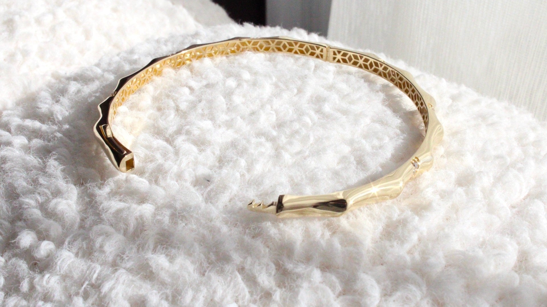 VIECLAT Solid Yellow Gold Diamond Bamboo Hinged Bangle