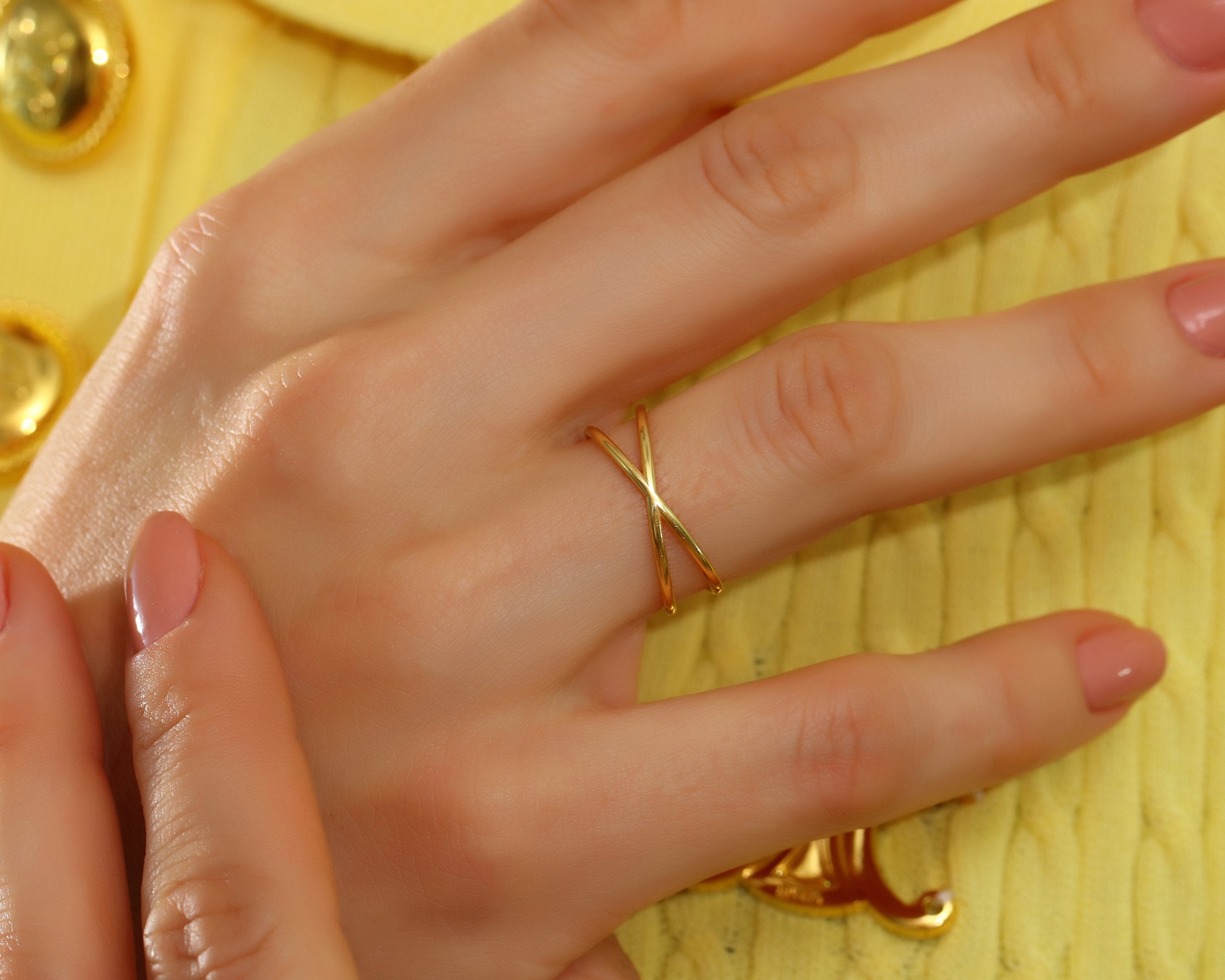 VIECLAT Gold Criss Cross X Ring